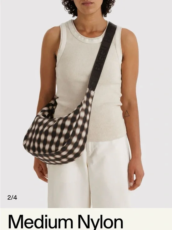 BAGGU Crescent Shoulder Bag in Blurred Gingham - Picture 2 of 4